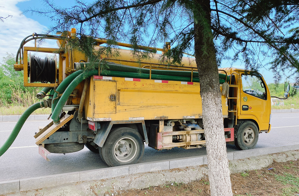 283甘家巷清洗抽粪车